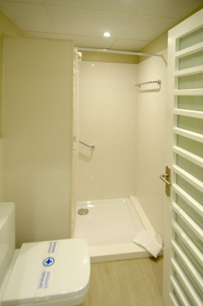 ברצלונה Serennia Exclusive Rooms מראה חיצוני תמונה