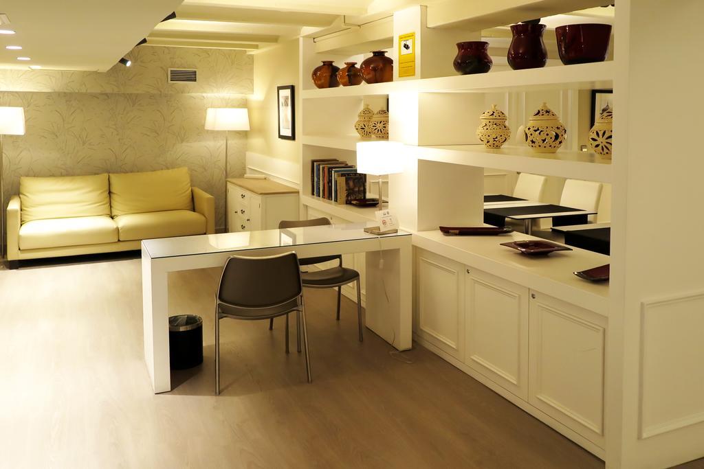 ברצלונה Serennia Exclusive Rooms מראה חיצוני תמונה