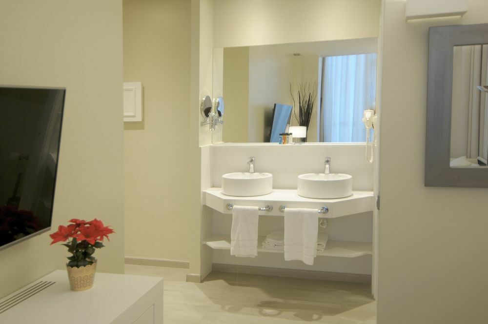 ברצלונה Serennia Exclusive Rooms מראה חיצוני תמונה